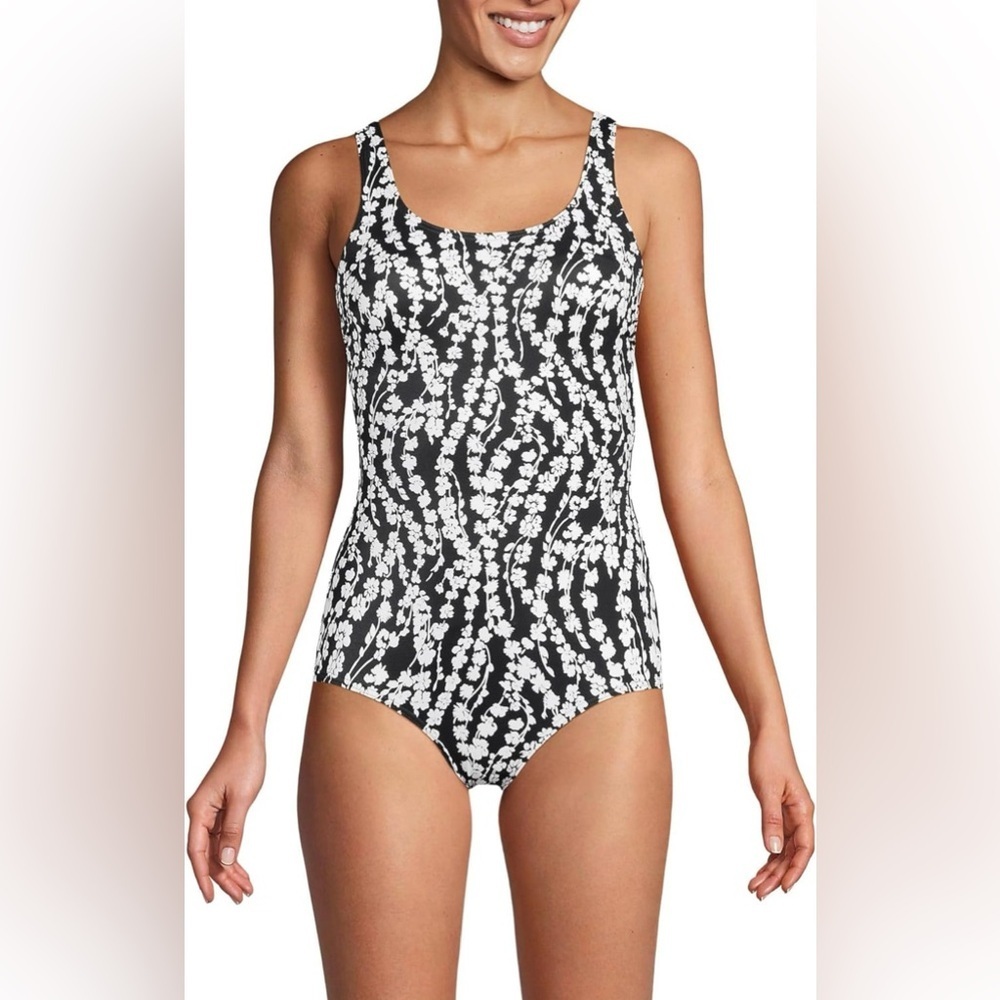 Lands' End Women's Chlorine Resistant Soft Cup Tugless Sporty One Piece Swimsuit